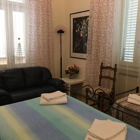 Apt Versilia *