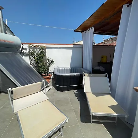 Apt Versilia * Viareggio