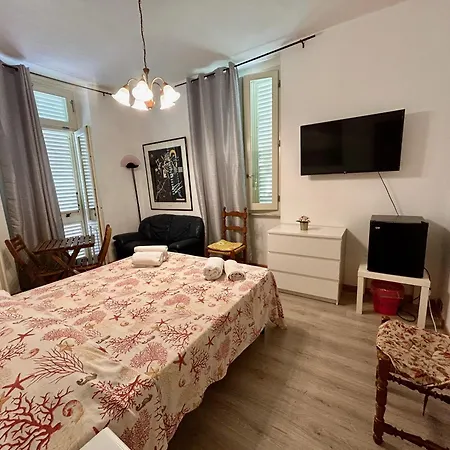 Versilia Apartament *